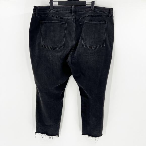 Old Navy Mid Rise Boyfriend Jeans Built in Warm 18 - Picture 3 of 4